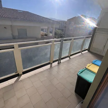 House * فاليدوريا